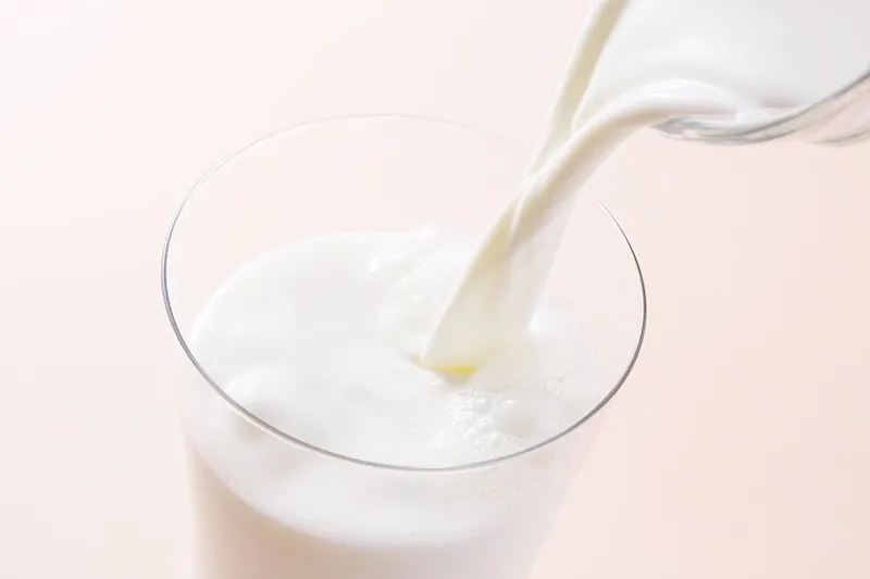 取り扱っている新聞や牛乳の商品を掲載
